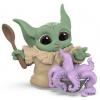 Star Wars the Child "eating tentacle soup" (the Mandalorian) in doos
