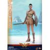 Hot Toys Wonder Woman (trainig armor) MMS424 en doos