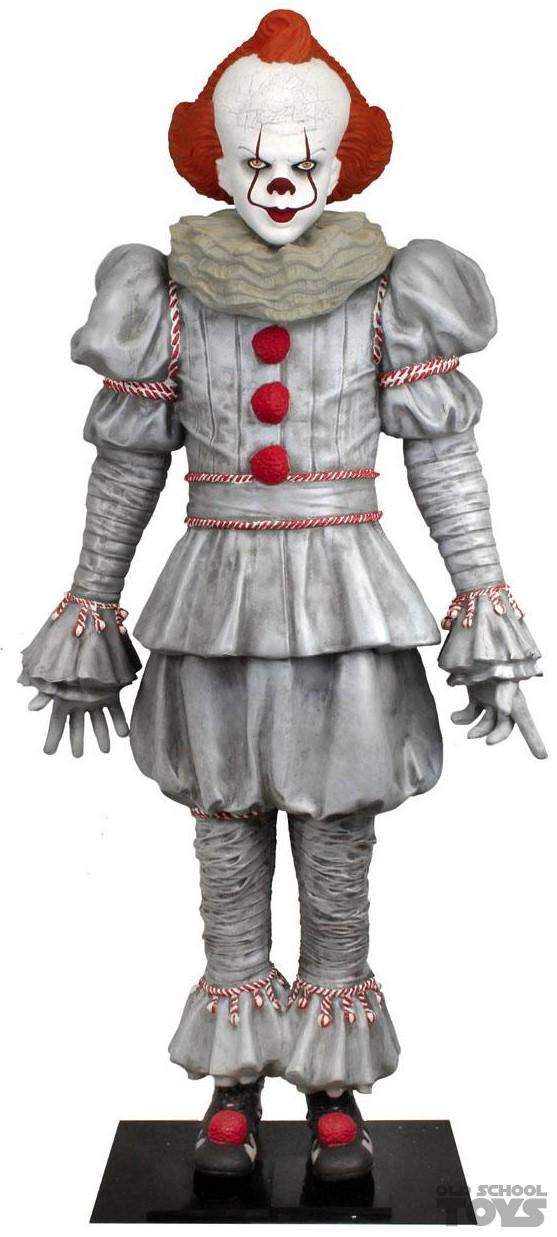 Pennywise (Stephen King's It) chapter two life size statue Neca | Old ...